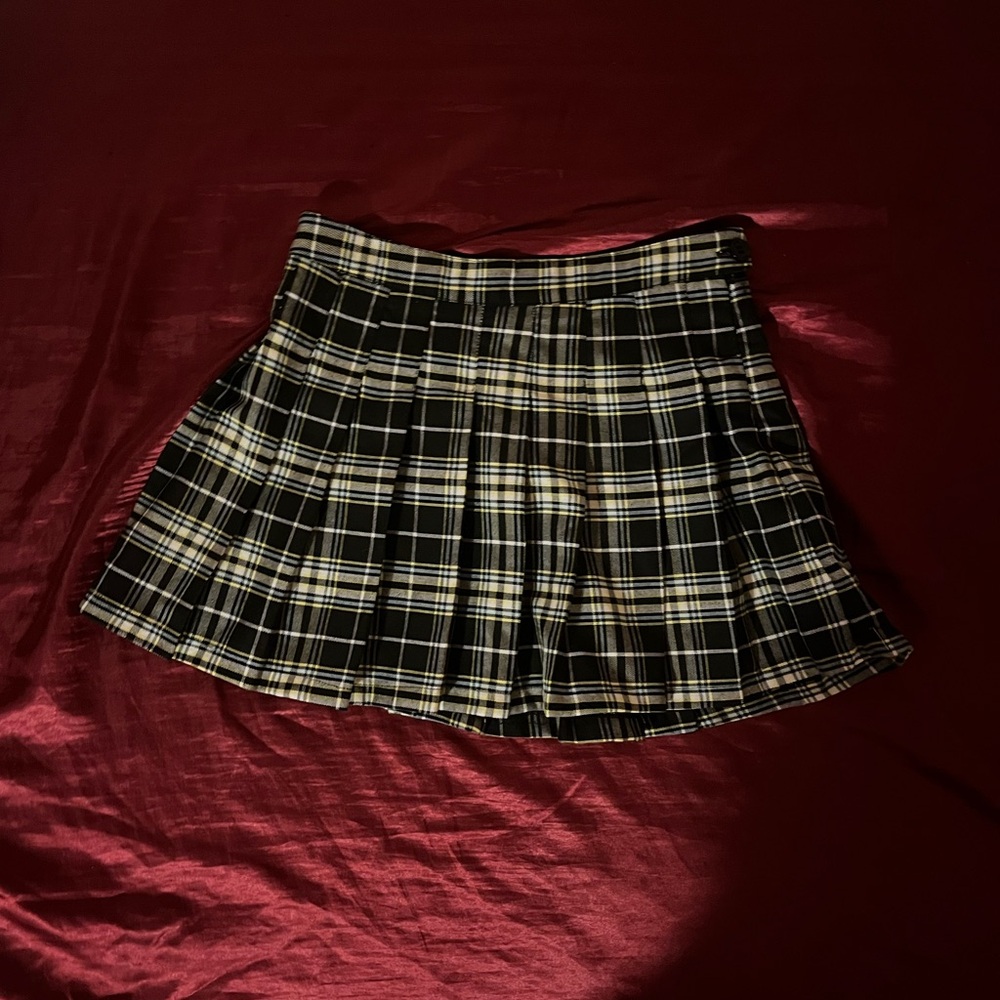 !SOLD! Forever 21 Kids Plaid Mini Skirt 10/12
